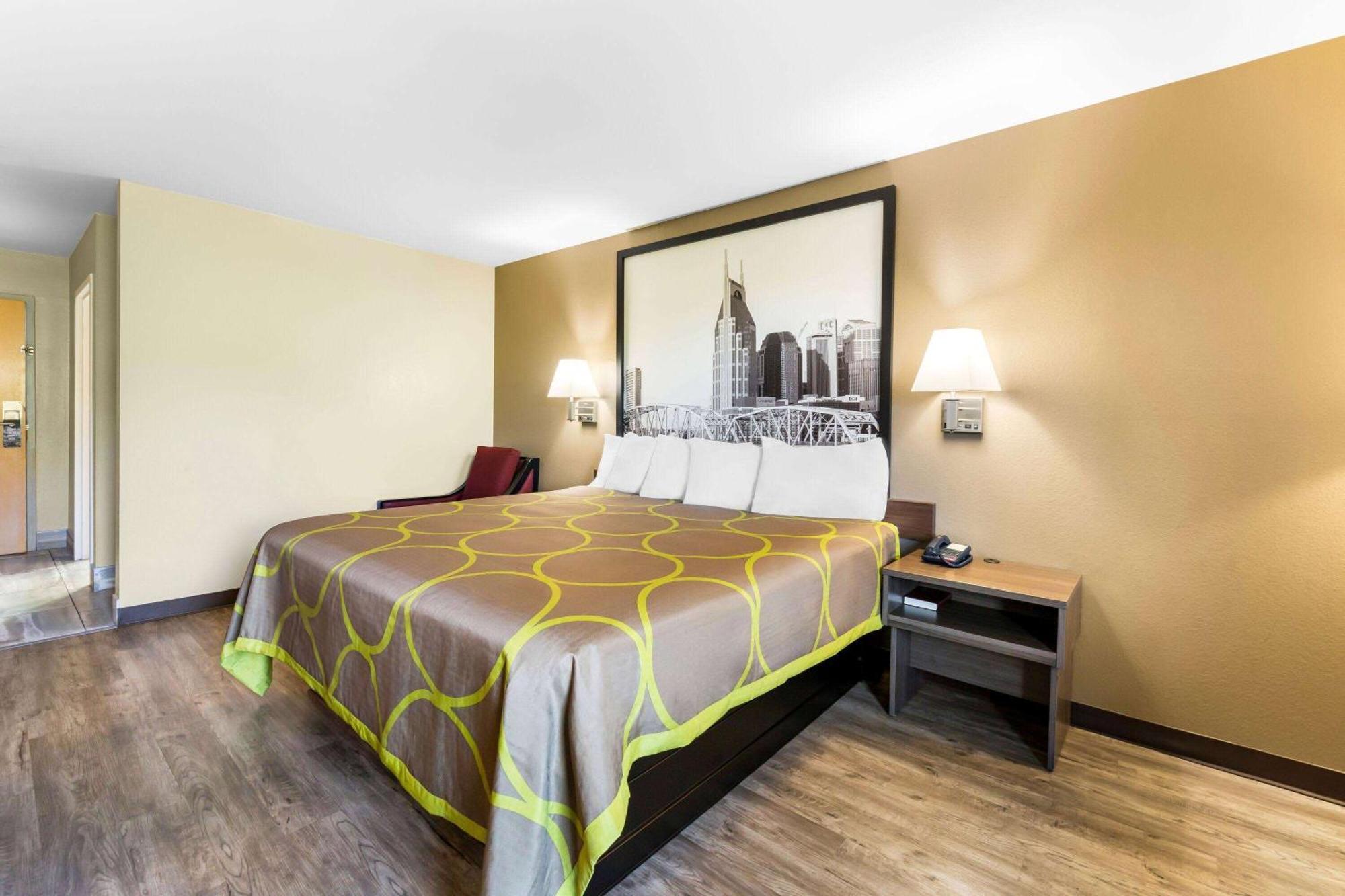 Super 8 By Wyndham Dickson Hotel Екстериор снимка