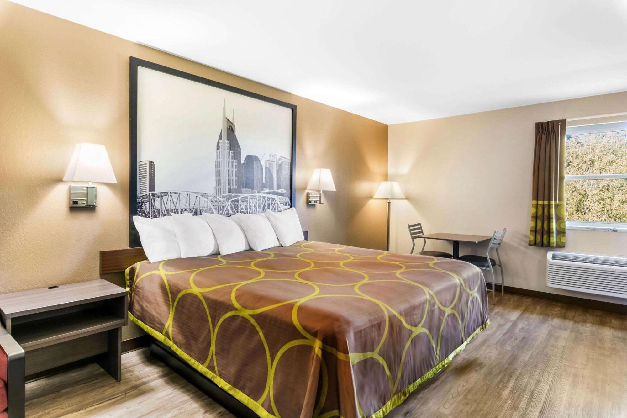 Super 8 By Wyndham Dickson Hotel Екстериор снимка